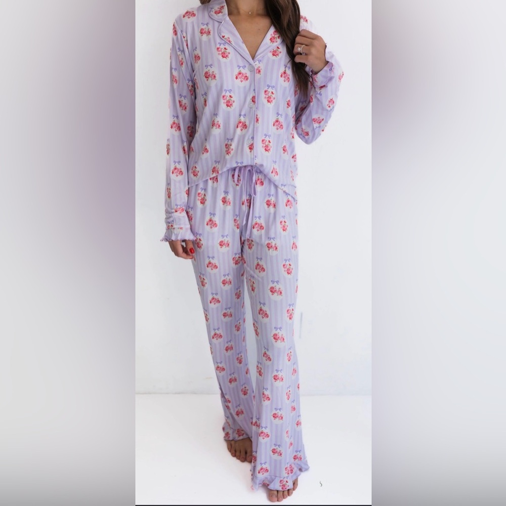 Soft Lavender Floral Pajama Set - Women's Long Sleeve Sleepwear